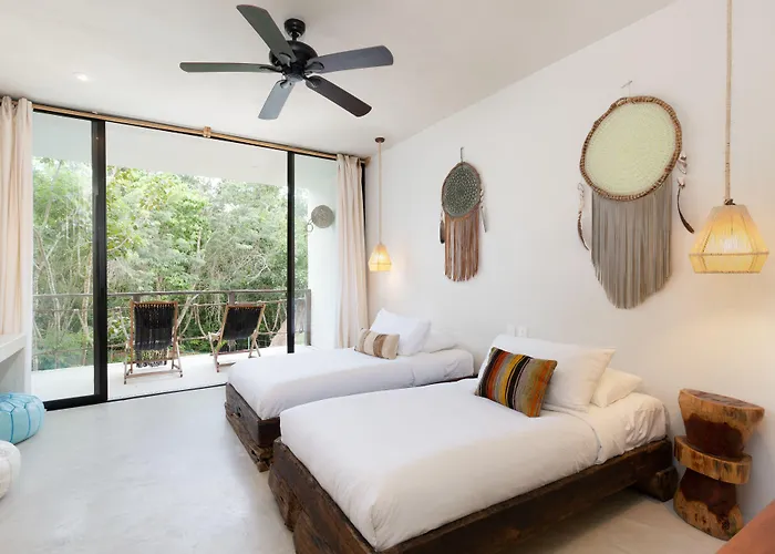 Vida Hotel
